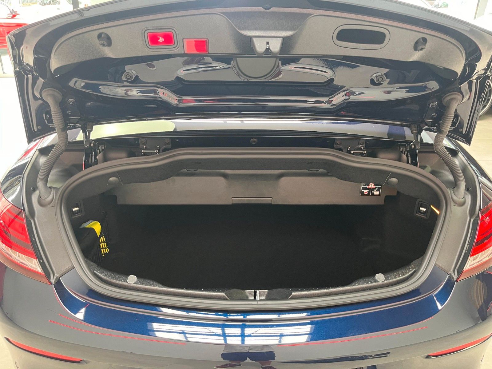 Fahrzeugabbildung Mercedes-Benz C 200 Cabrio AMG-Line*Airscarf*Park-Paket*