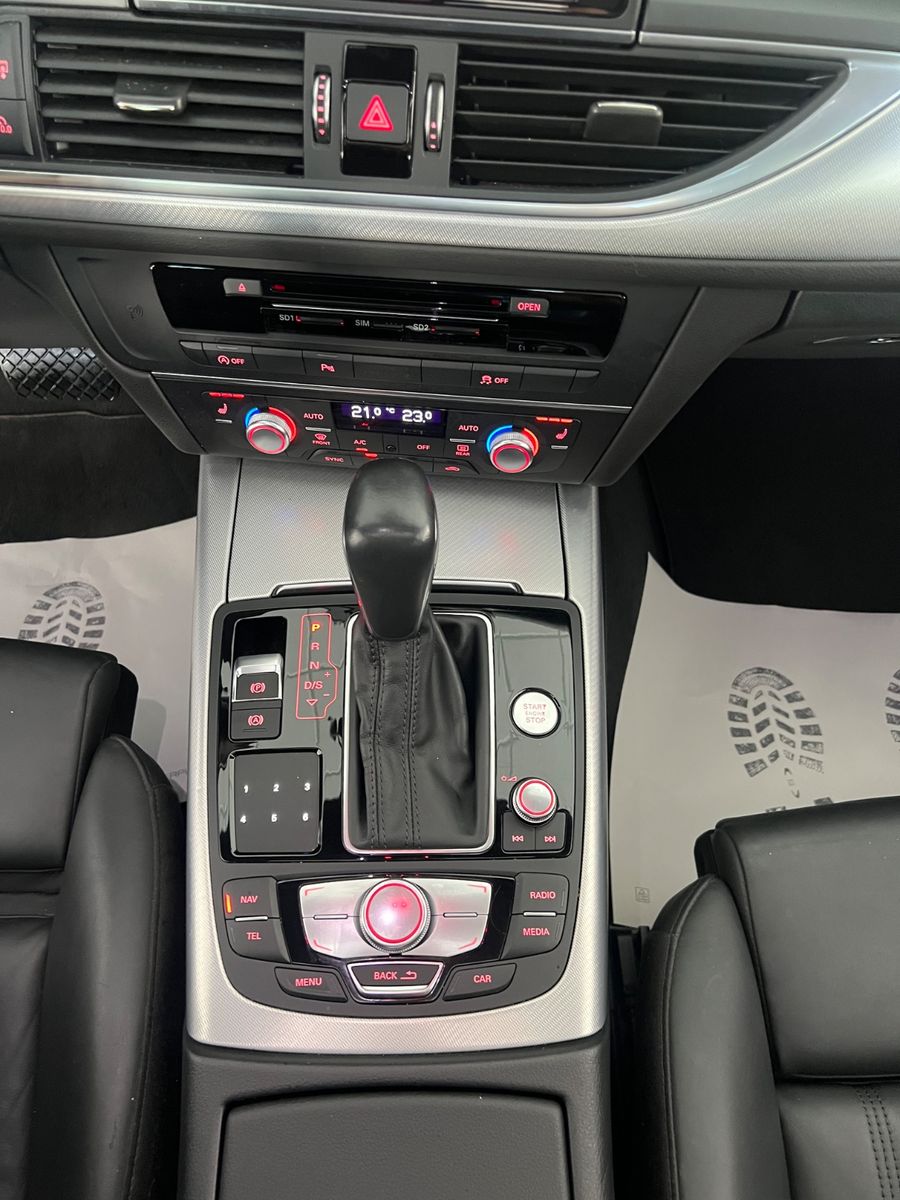 Fahrzeugabbildung Audi A6 Avant 3.0 TDI clean diesel quattro *PANO*HEAD