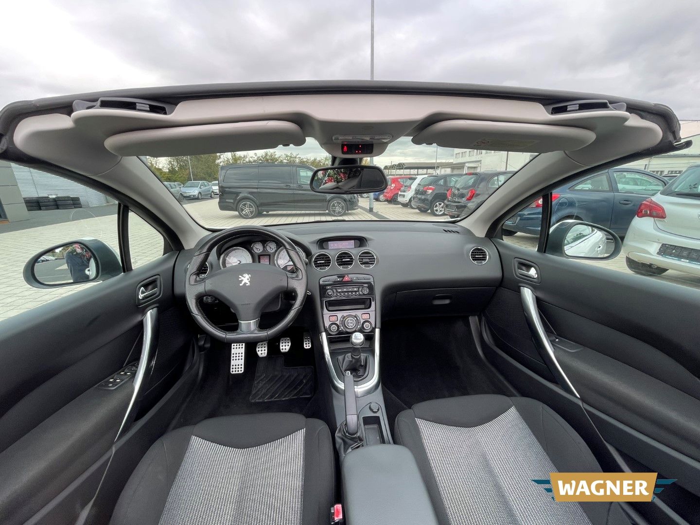 Fahrzeugabbildung Peugeot 308 CC Cabrio-Coupe Premium Klimaautomatik
