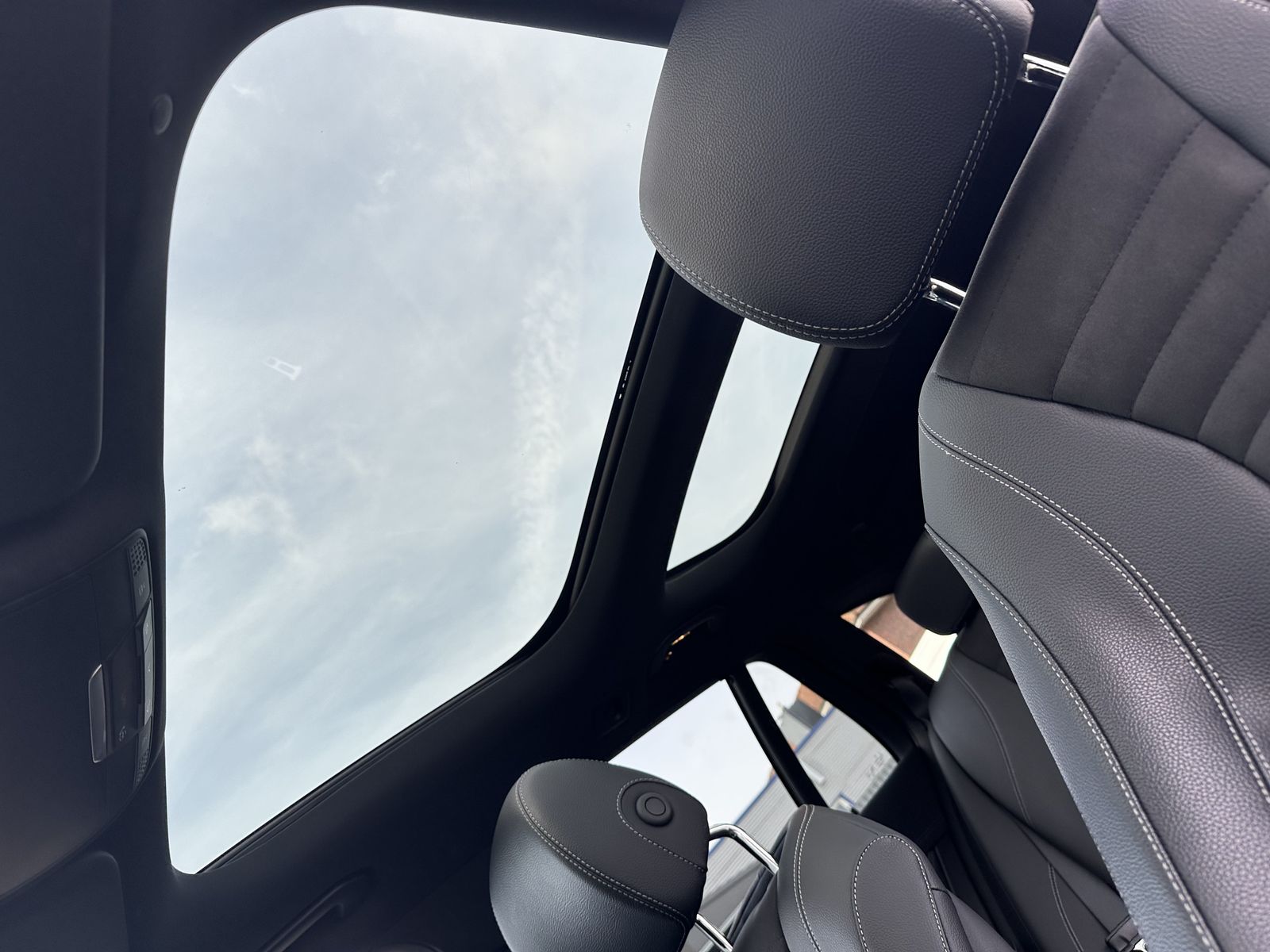 Fahrzeugabbildung Mercedes-Benz E 300de T AMG-Line NAV+LED+PANO+BURMESTER+DISTRO