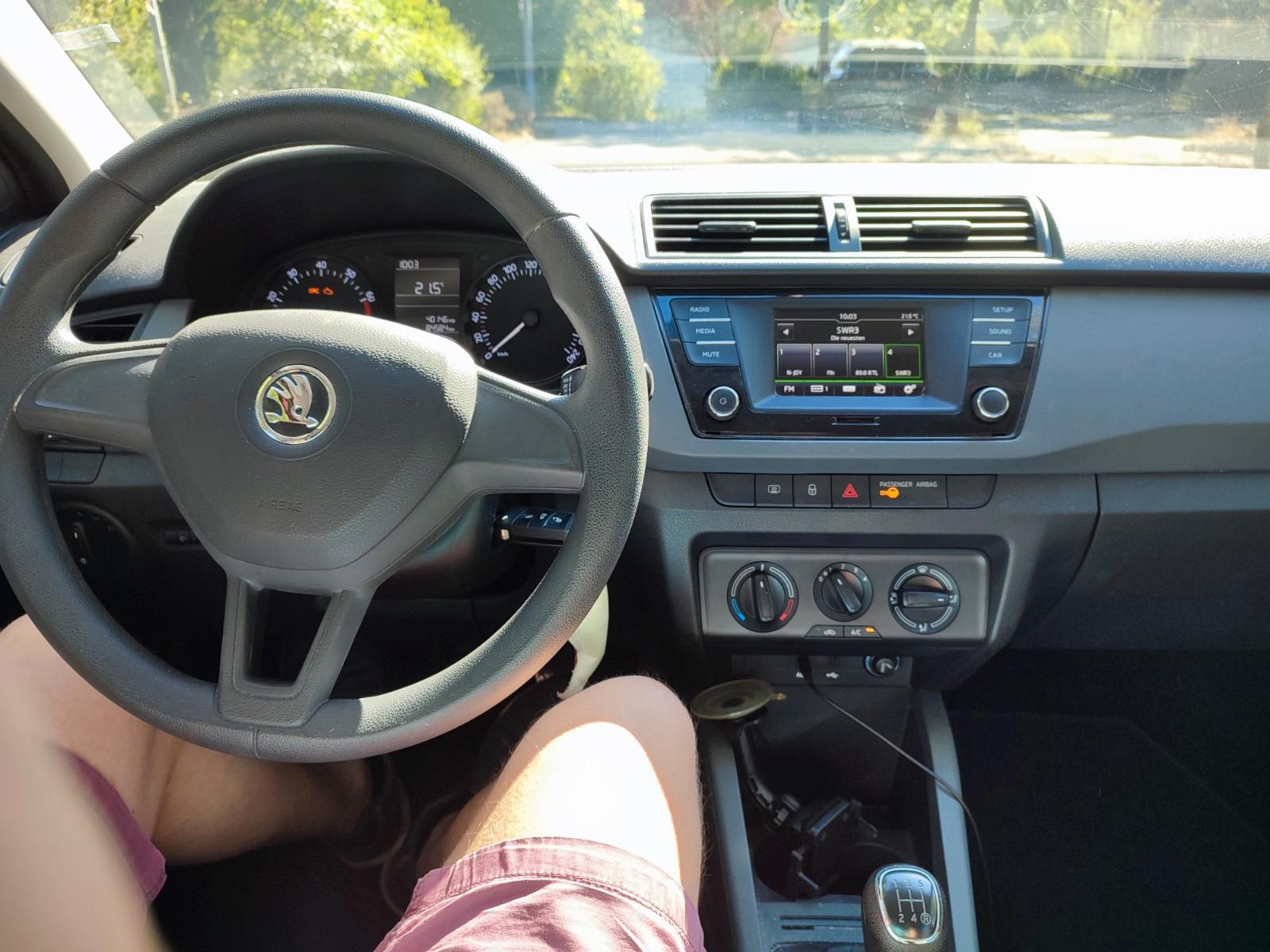 Skoda Fabia 1.0l MPI 44kW Cool Ed. **SERVICE NEU**