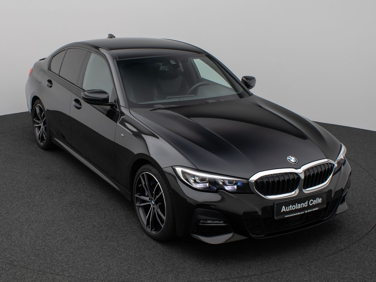 Fahrzeugabbildung BMW 330i xD M Sport Kamer DAB HiFi Stop&Go Alarm 19"