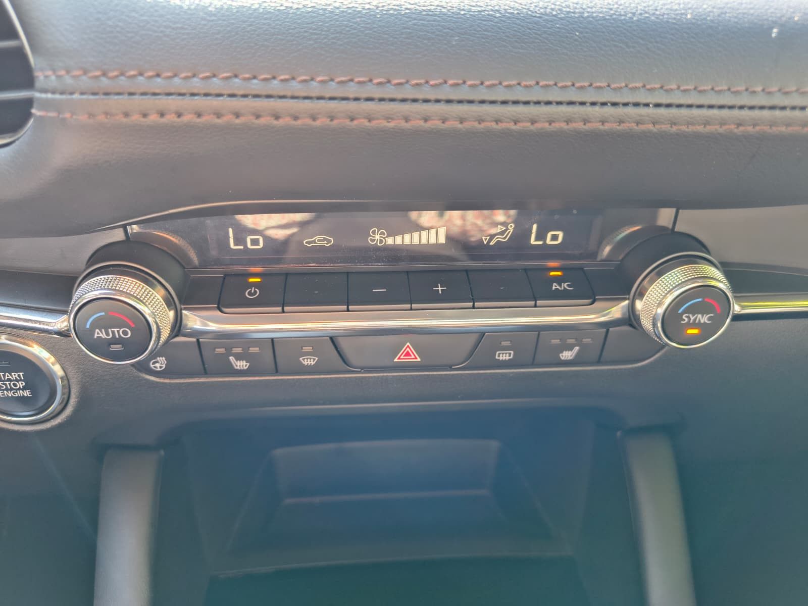 Fahrzeugabbildung Mazda 3 2.0 Auto. Selection LED+NAVI+SHZ+KAM+ACC+BOSE+