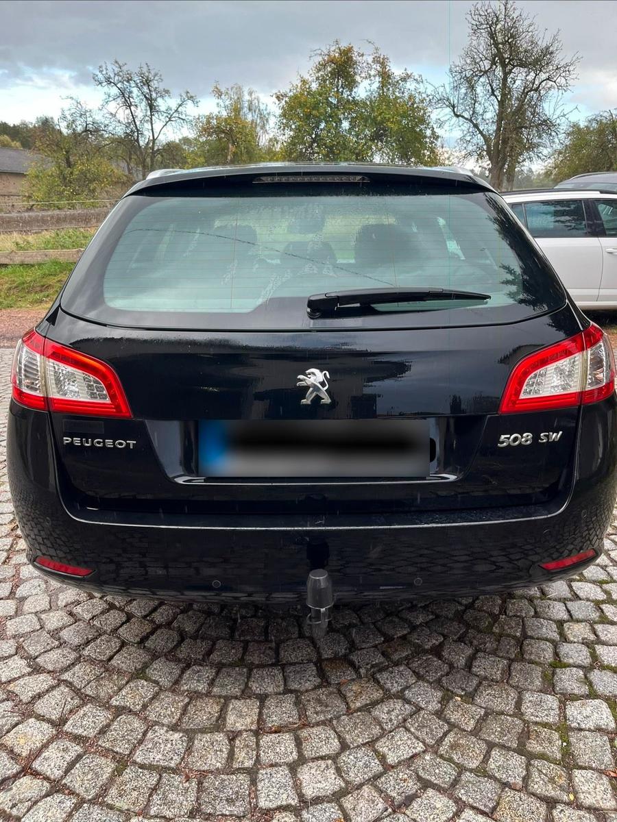 Peugeot 508 2011 — rear view