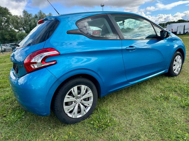 Peugeot 208 Active — Bild 3