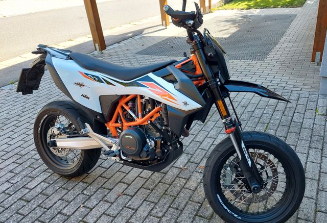 KTM 690 SMC R