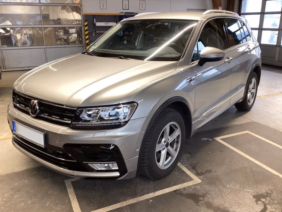 Volkswagen Tiguan 2.0 TSI DSG 4M R-Line KAMERA AHK