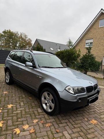 BMW X3 2.5i Automatik