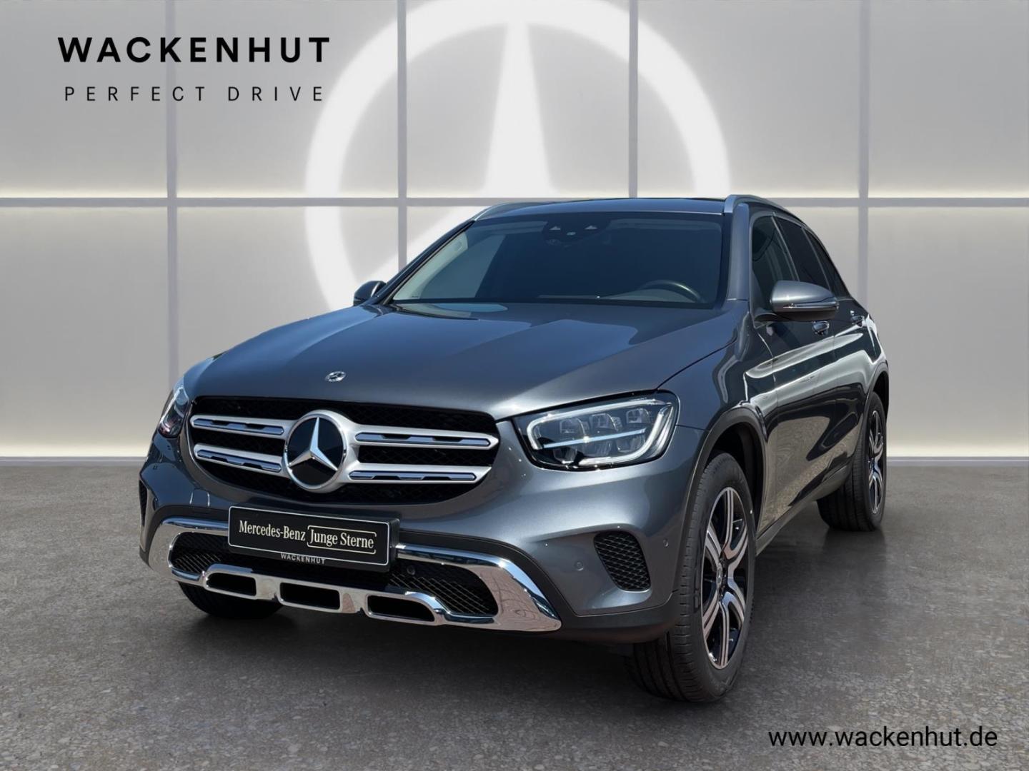 MERCEDES-BENZ GLC 300e 194CH 4X4 BVA - HAYON ÉLECTRIQUE - VOLANT EN CUIR - ATTELAGE - HUD - CAMÉRA - LED - CARPLAY - 1ERE MAIN
