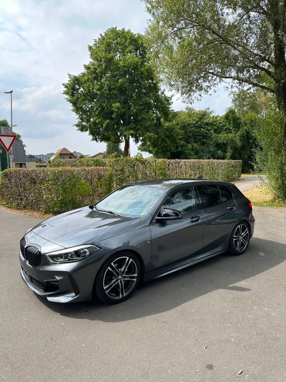 Image of BMW 118