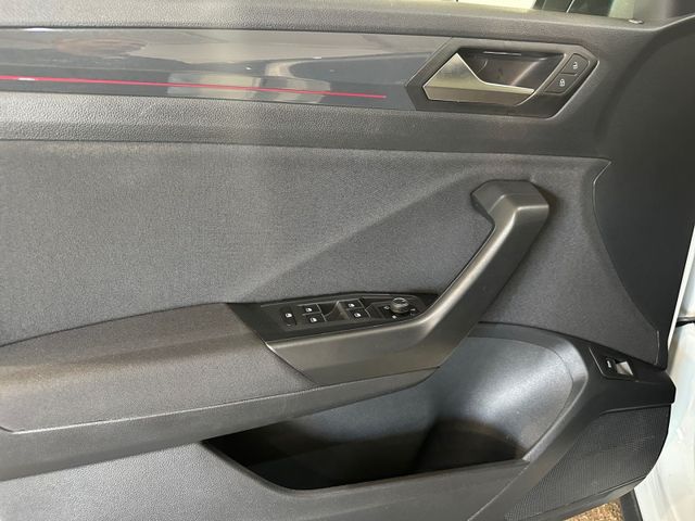 T-Roc 1.5 TSI DSG R-LINE LED+NAV+AHK+KAMERA+ACC+