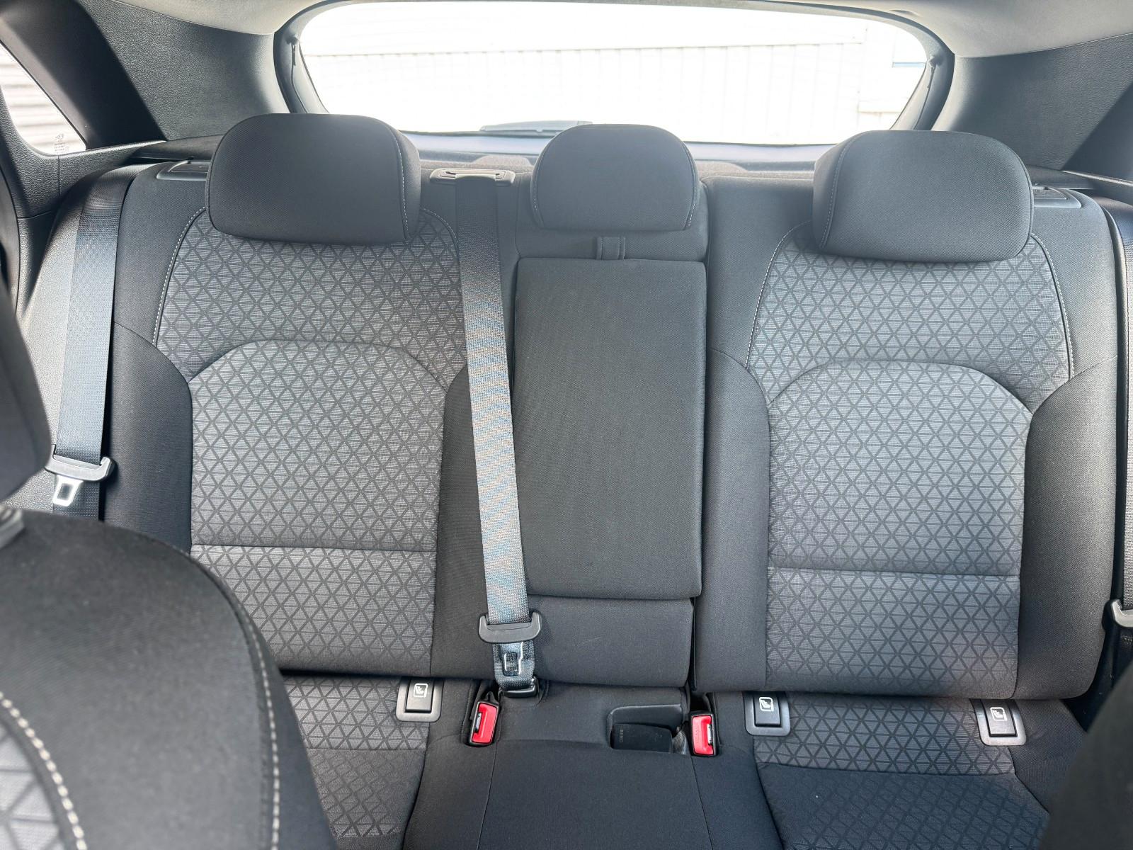 Kia Ceed 1.4 T-GDI DCT7 Vision *Navi*AWR*Garantie*