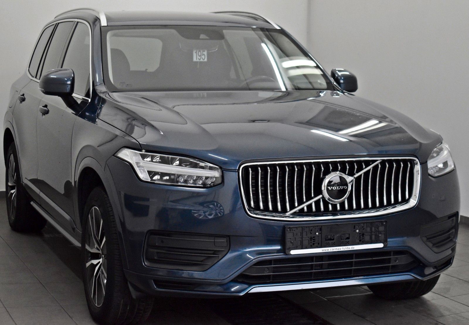 Fahrzeugabbildung Volvo XC90 B5 Momentum Pro AWD Leder,Navi,LED,Kamera