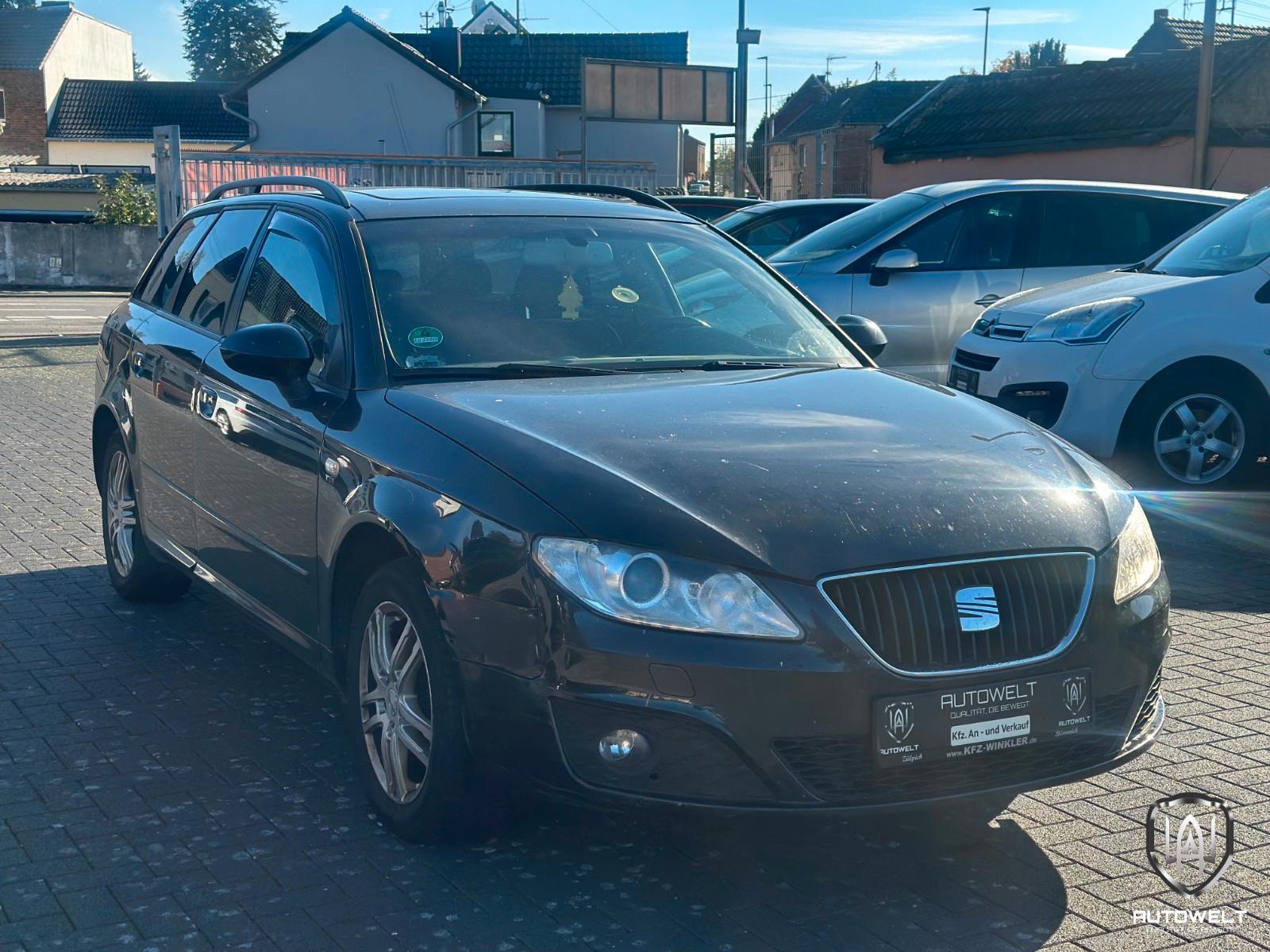 Seat Exeo 2010 — салон