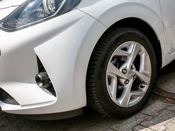 Hyundai i10 1.0 Edition 30 Spurhalteassistent Lenkradh.
