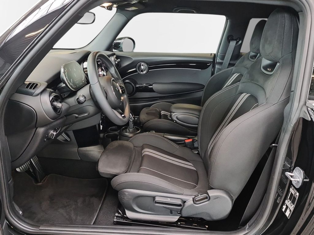 Mini Cooper Hatch DAB LED RFK Navi Komfortzg. Shz. uv