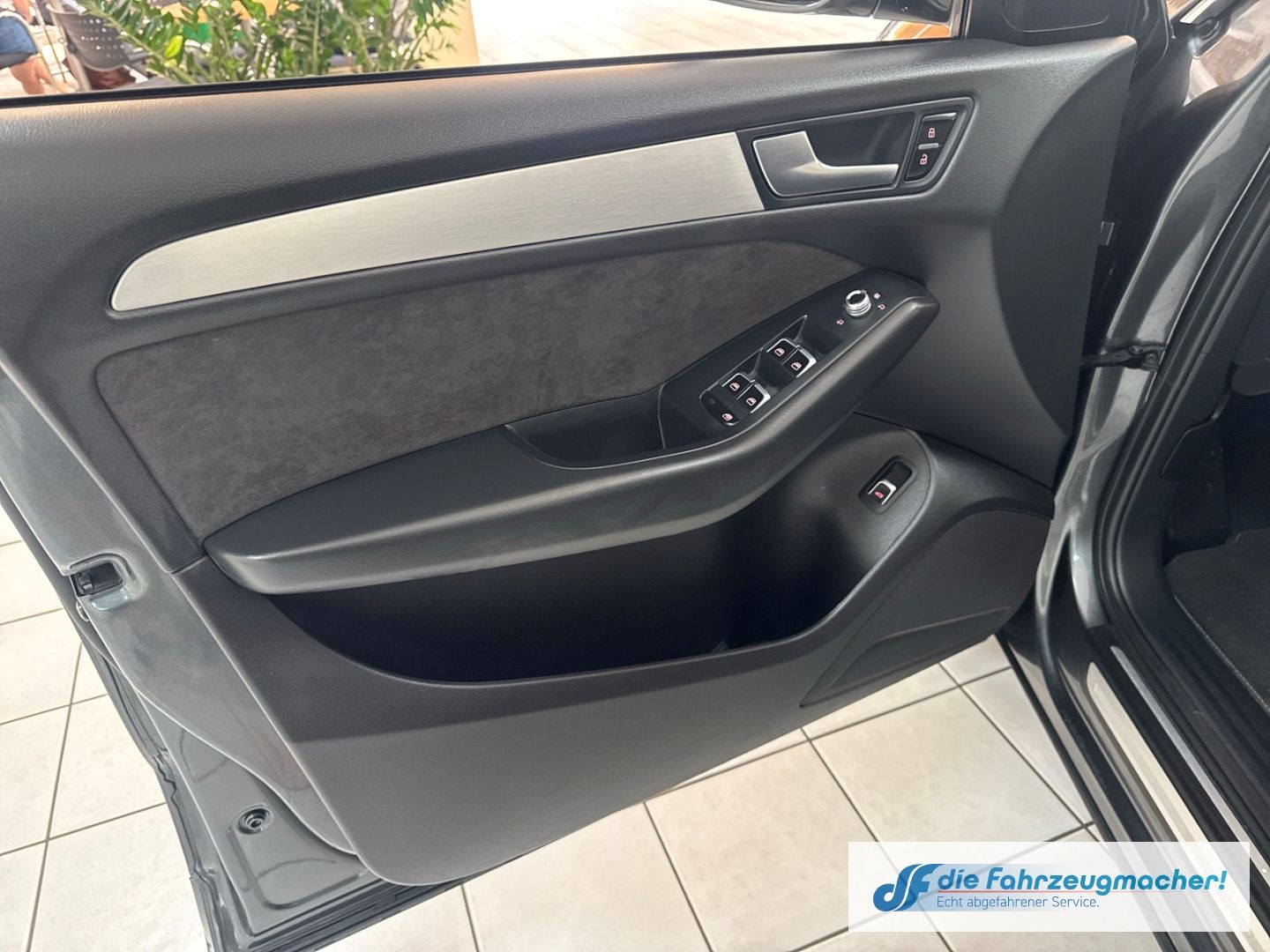 Fahrzeugabbildung Audi Q5 2.0 TDI quattro DPF clean diesel  S-line Spor