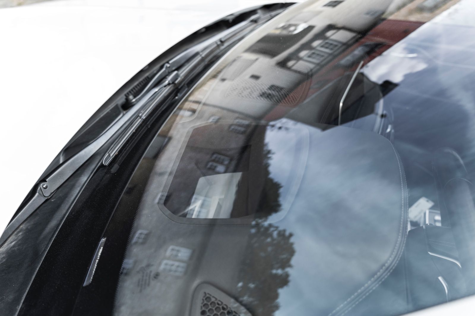 Fahrzeugabbildung BMW 750Li xDrive M SKY LUX LOUNGE HUD H&K TV ACC 360
