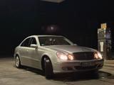 Mercedes-Benz E 240 ELEGANCE | 2. Hand | 150.000 km | ANKAA - Mercedes E 240 mit Anhängerkupplung