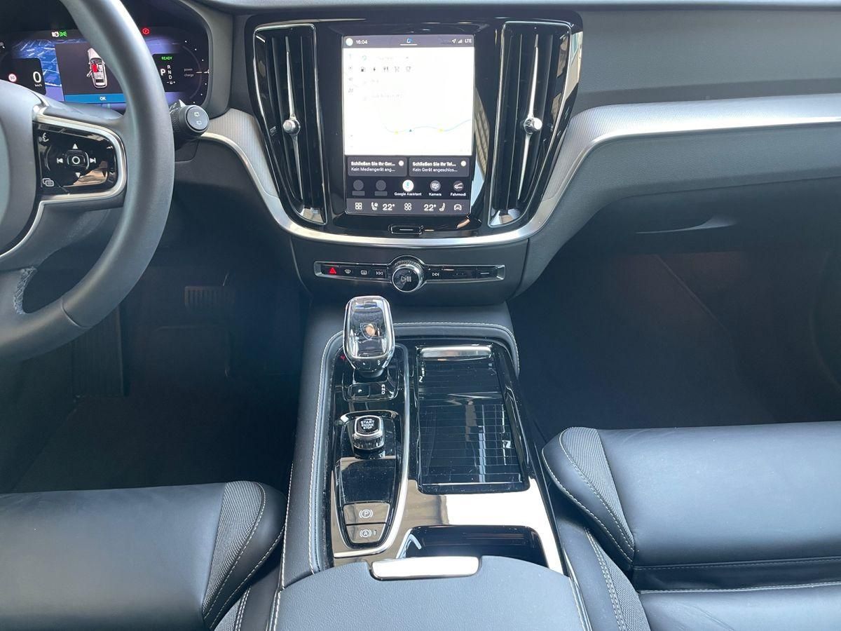 Volvo V60 Kombi Plus Dark T8 Recharge Plug-In Hybrid A foto 16