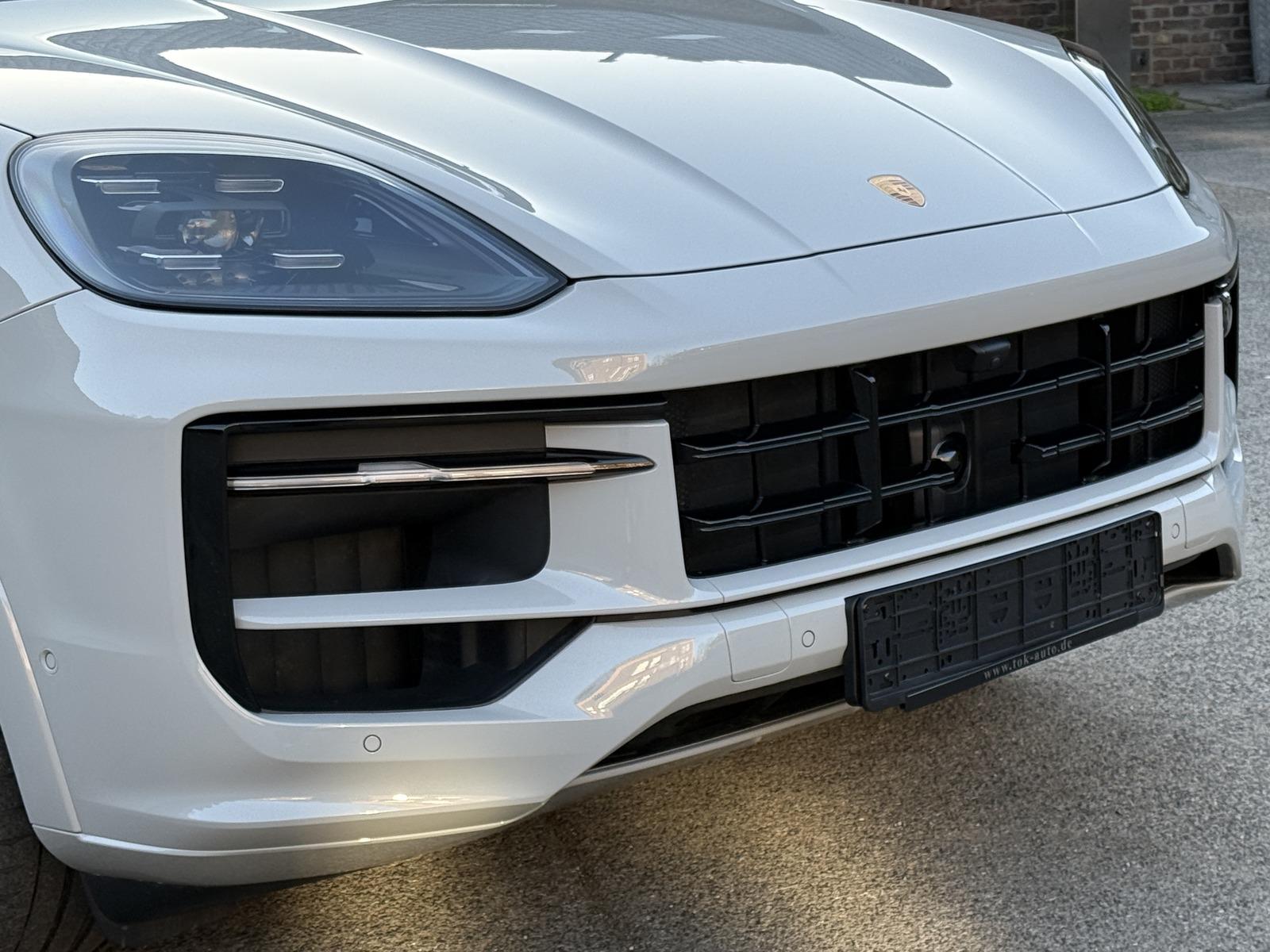 Porsche Cayenne E-Hybrid Coupe SPORTDESIGN*INNODRIVE*22