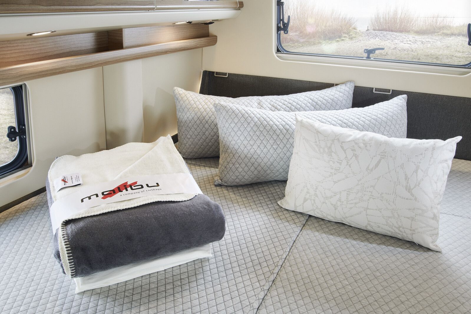 Fahrzeugabbildung Malibu Genius 641 LE Distronic, Markise,Navi,9G,Style