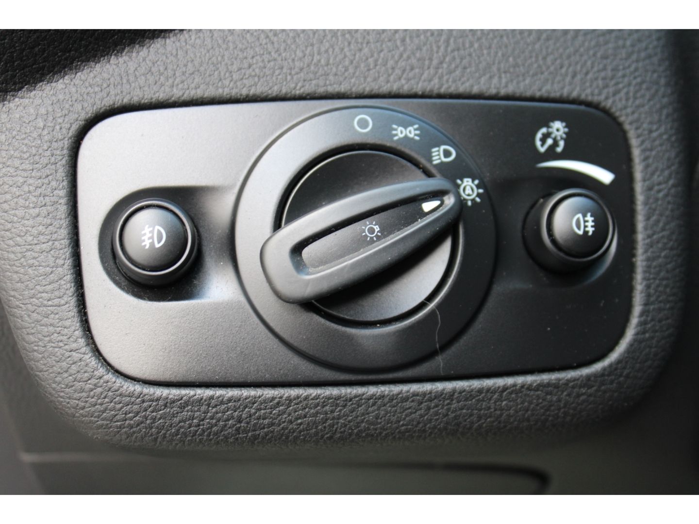 Fahrzeugabbildung Ford Grand C-Max Titanium 7-Sitze Xenon Navi RFK TWA