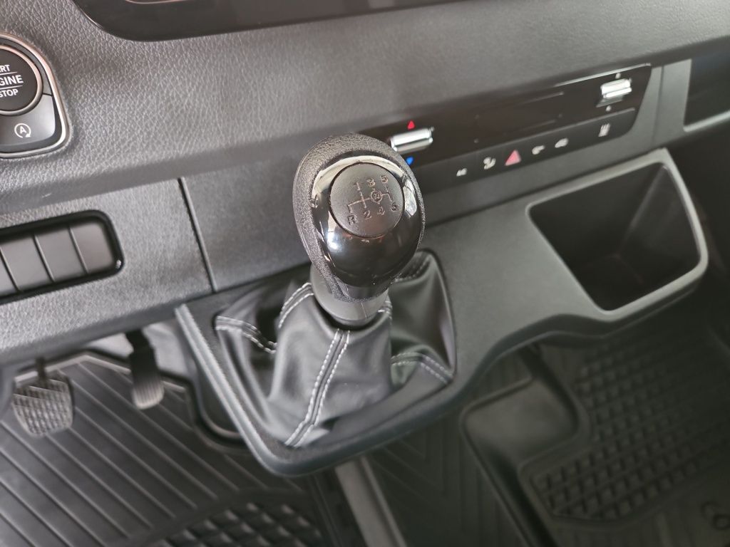 Fahrzeugabbildung Mercedes-Benz Sprinter 317 Kasten PRO L2H2 3,5tAHK STHZ Regale