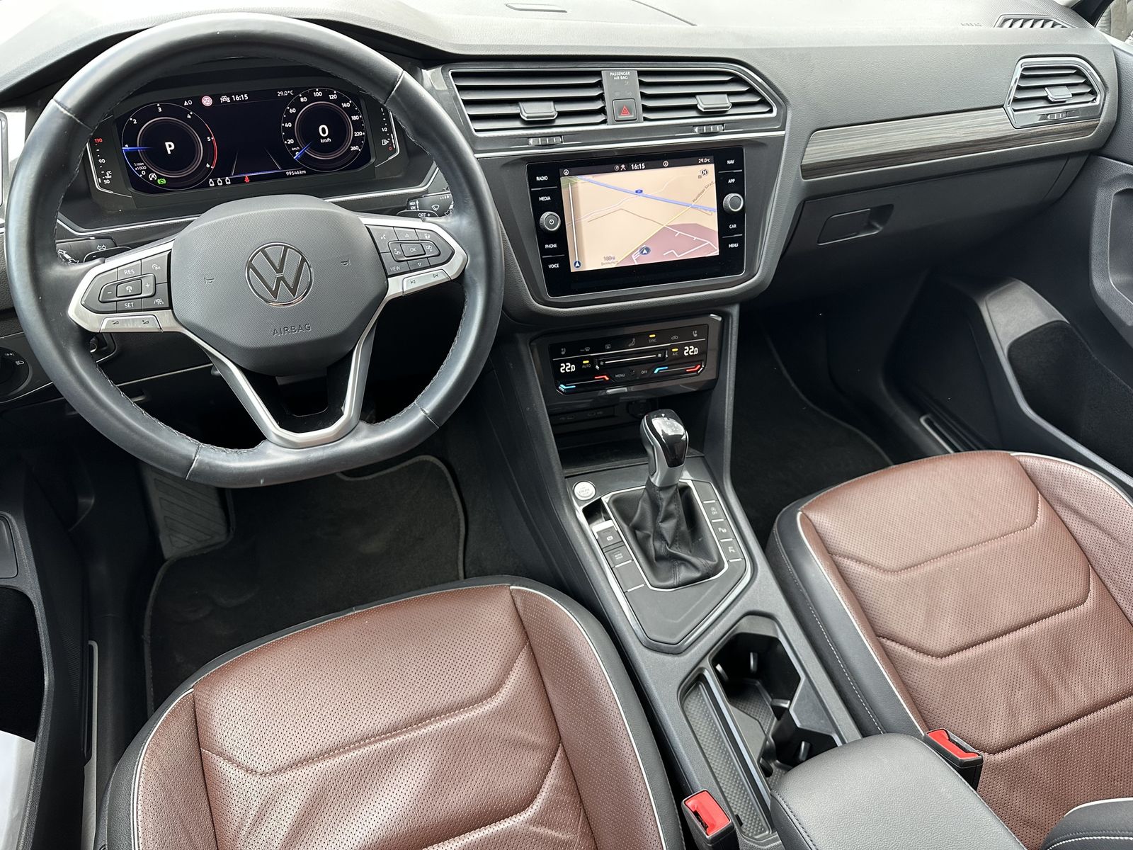 Fahrzeugabbildung Volkswagen Tiguan Allspace Sport NAV+MATRIX+AHK+360°+18ZOLL