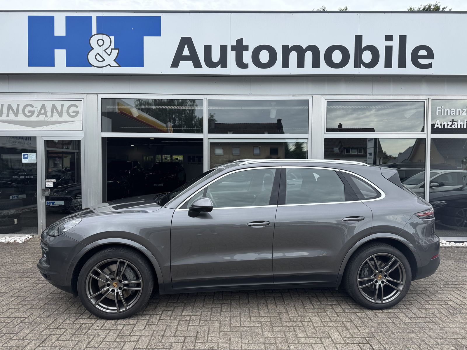 PORSCHE Cayenne S Pano/21"/LED/HuD/Luftf/Vierradlenkung