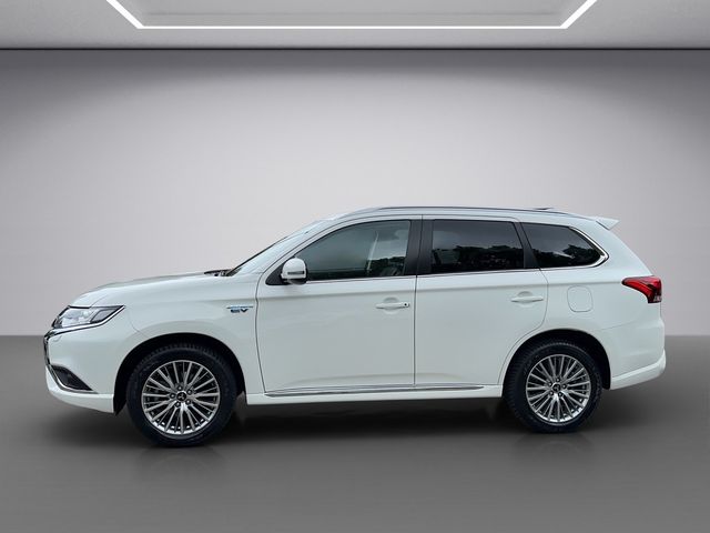 Outlander 2.4 PHEV Plug-in Hybrid Basis Spirit 4