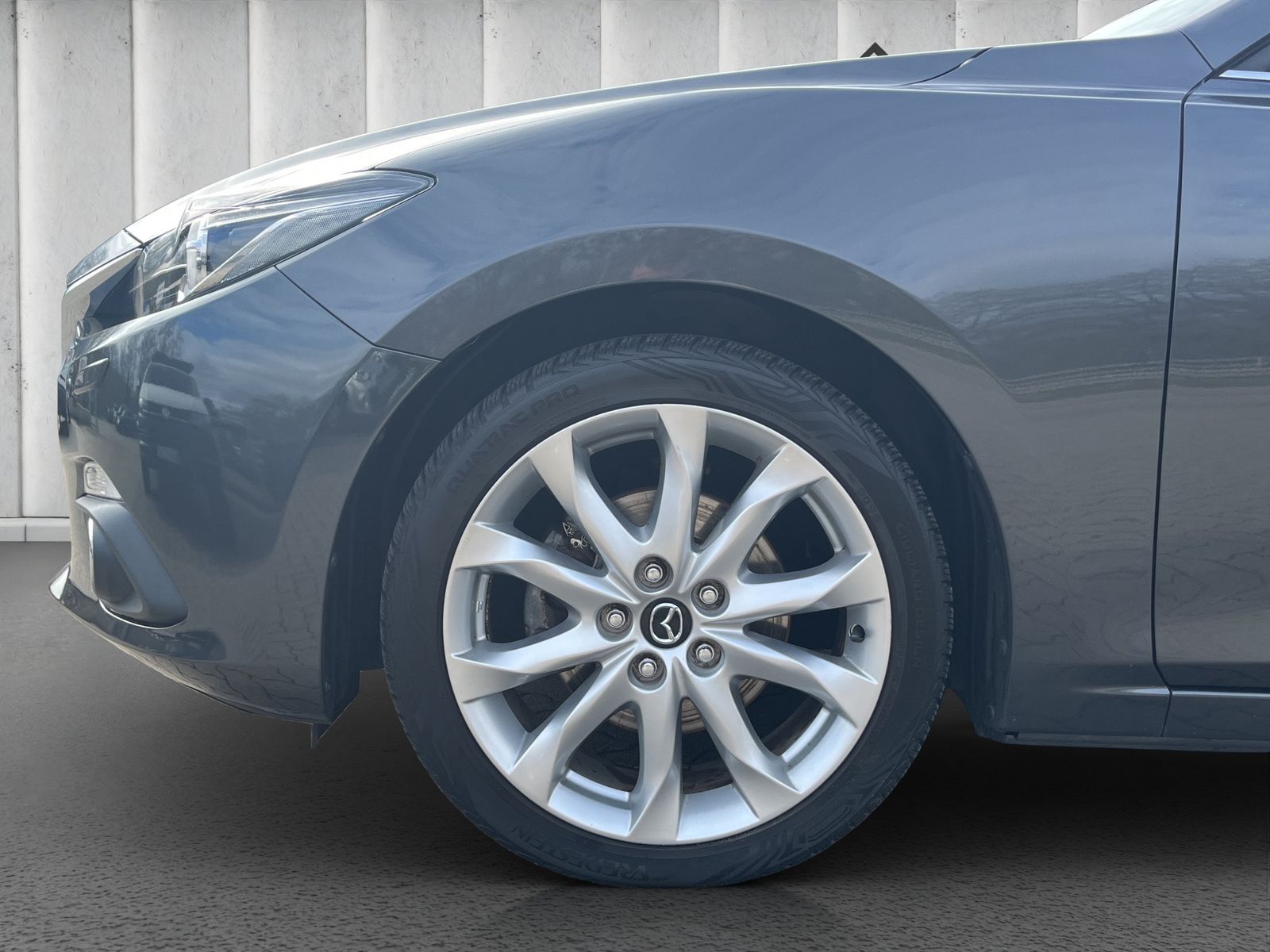 Fahrzeugabbildung Mazda 3 Sports-Line*SHZ*NAVI*XENON*HuD*