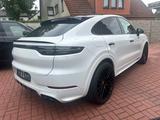 Porsche Cayenne Coupe GTS CLUBLEDER+STAND+APPROVED 12/25 - Porsche Cayenne: Weiß