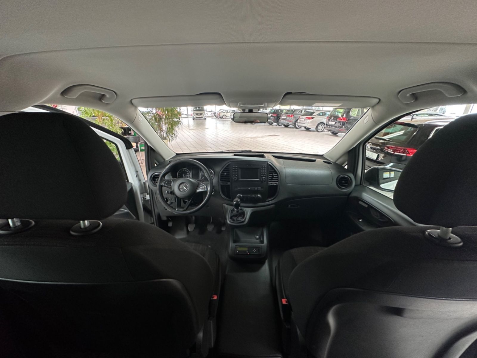 Fahrzeugabbildung Mercedes-Benz Vito Tourer Kombi 111CDI Pro FWD extralang