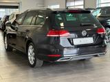 Volkswagen Golf VII Variant 2.0 TDI High. ACC/Standhz/Virtu - gebrauchte Kombis in Köln