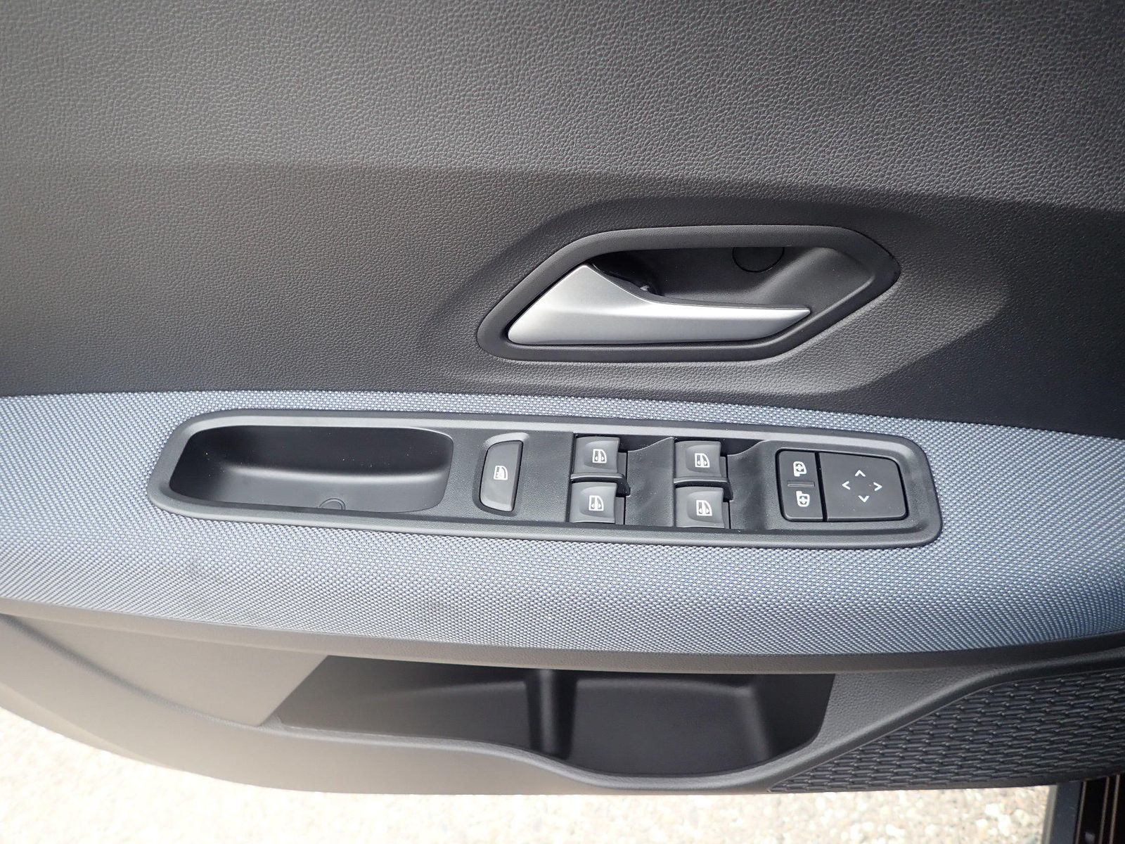 Fahrzeugabbildung Dacia Sandero Stepway Expression TCe 110