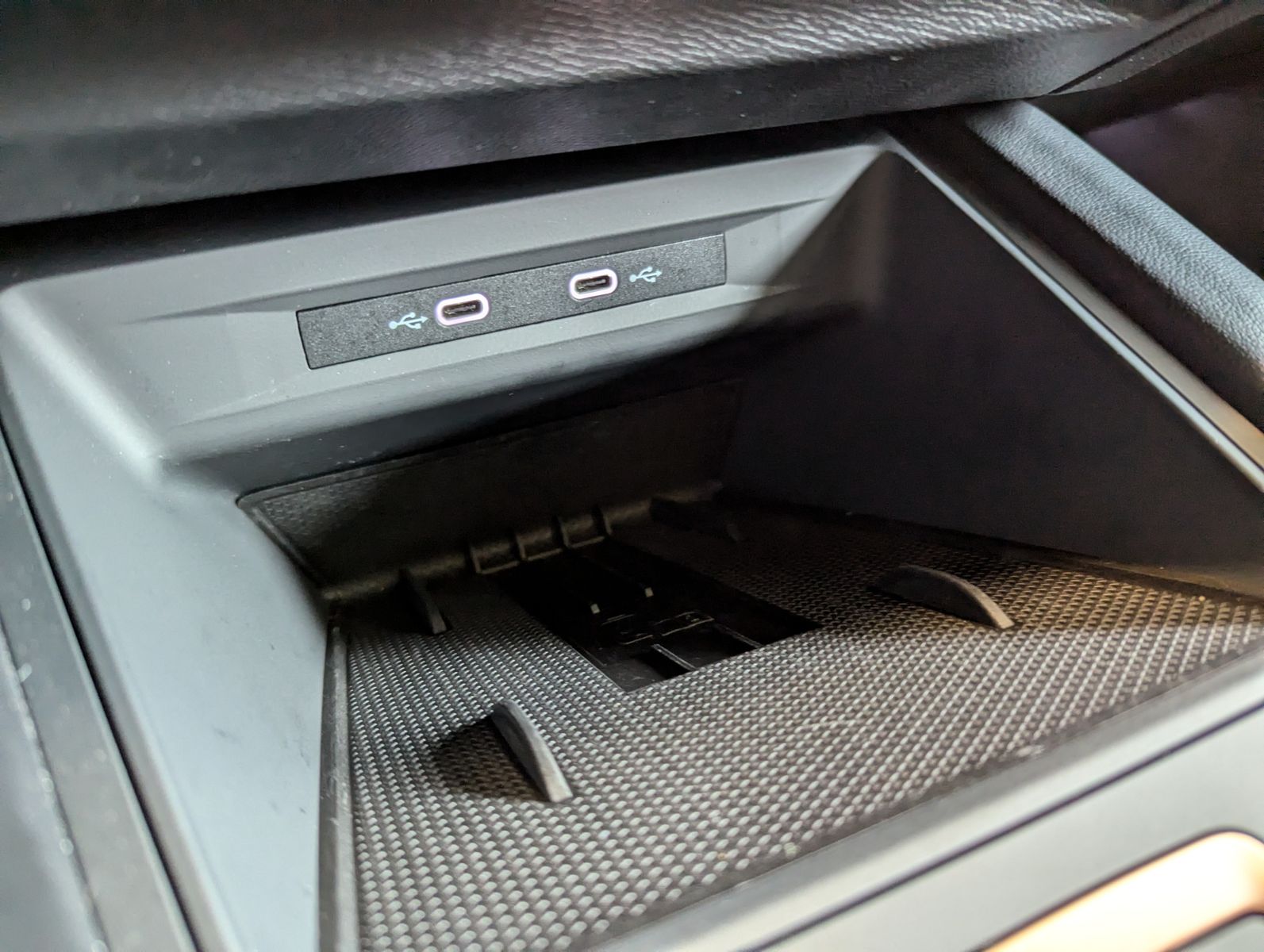 CUPRA Leon 1.5 eTSI Sennh. Matrix Pano Edge/Dynamic - Image 23