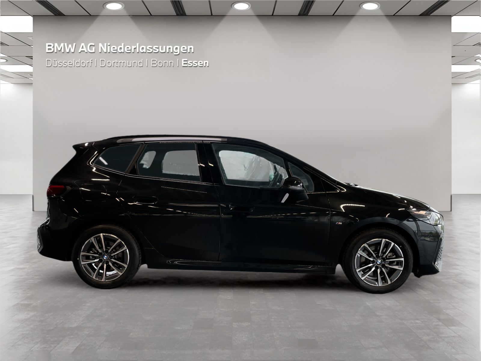 BMW 223 Active Tourer - Bild 7