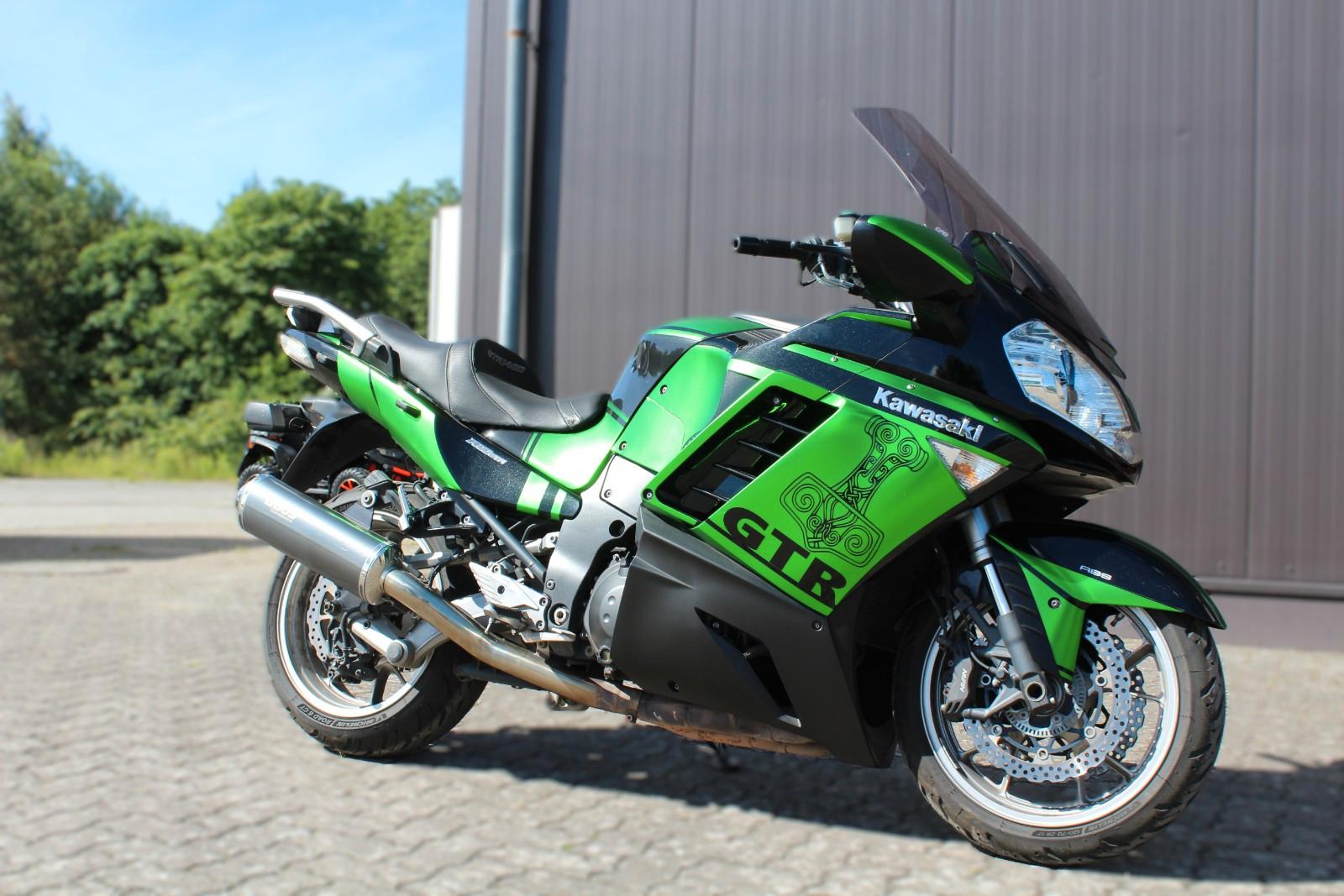 Kawasaki GTR 1400 ABS / Koffer / Zubehör / Garantie