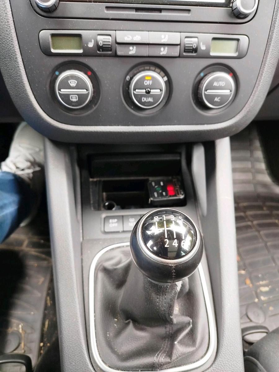 Volkswagen Golf 2009 — photo 13