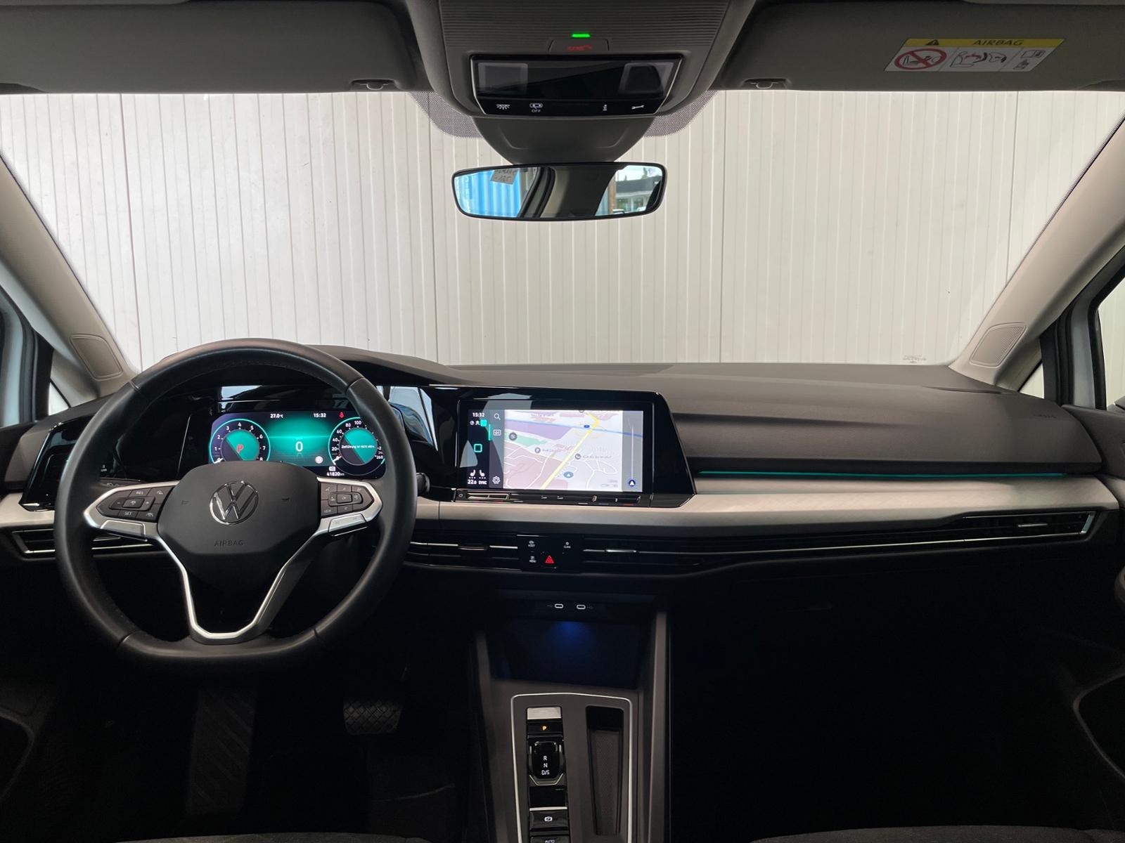 Volkswagen Golf VIII Life 1.0 eTSI DSG NAVI ACC SHZ, миниатюра 10