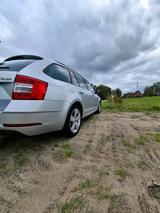 Skoda Oktavia DSG DAB AHK Tempomat alle EX... - Skoda Oktavia mit Diesel-Antrieb