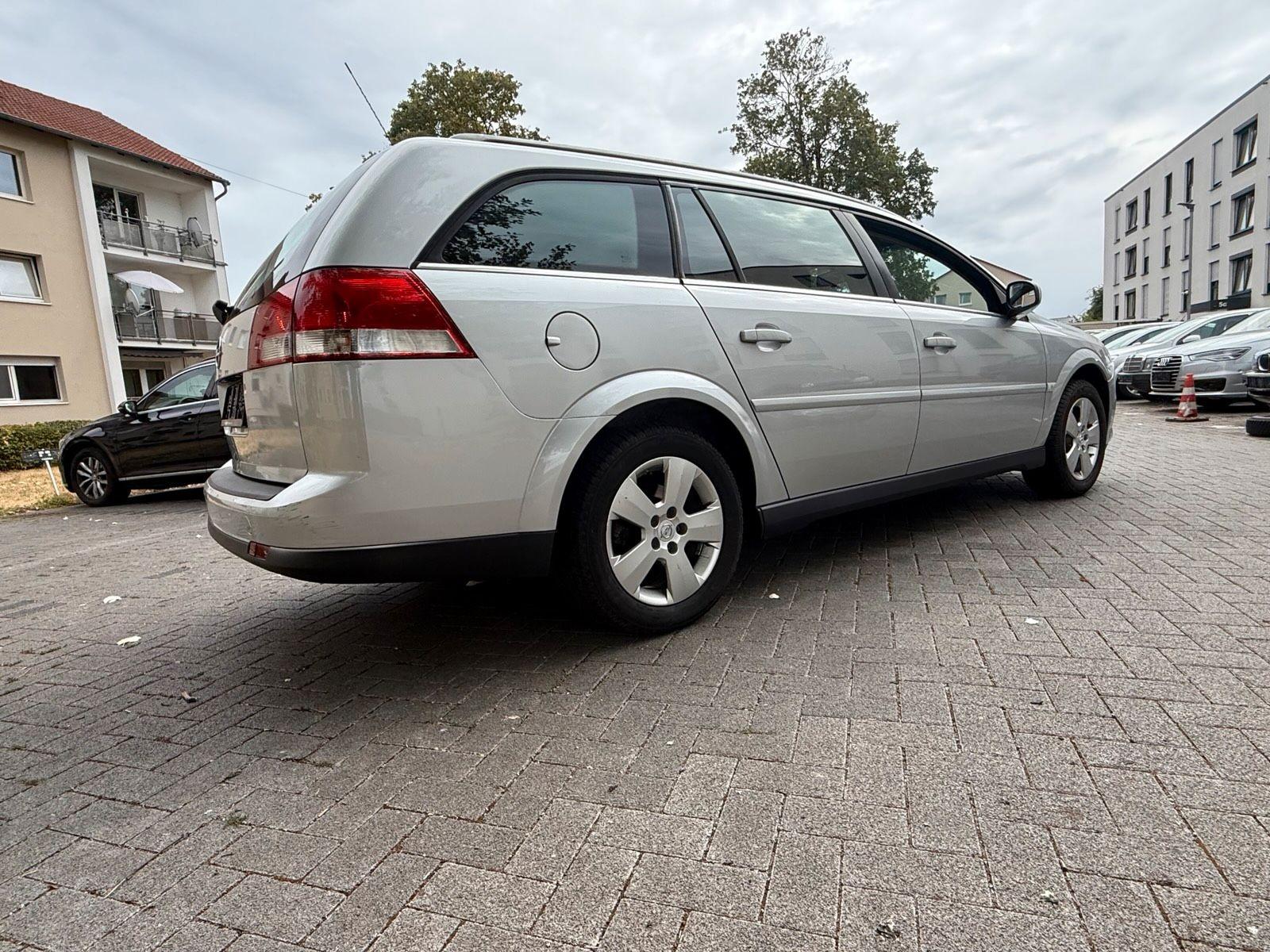 Opel Vectra 2009 — photo 9