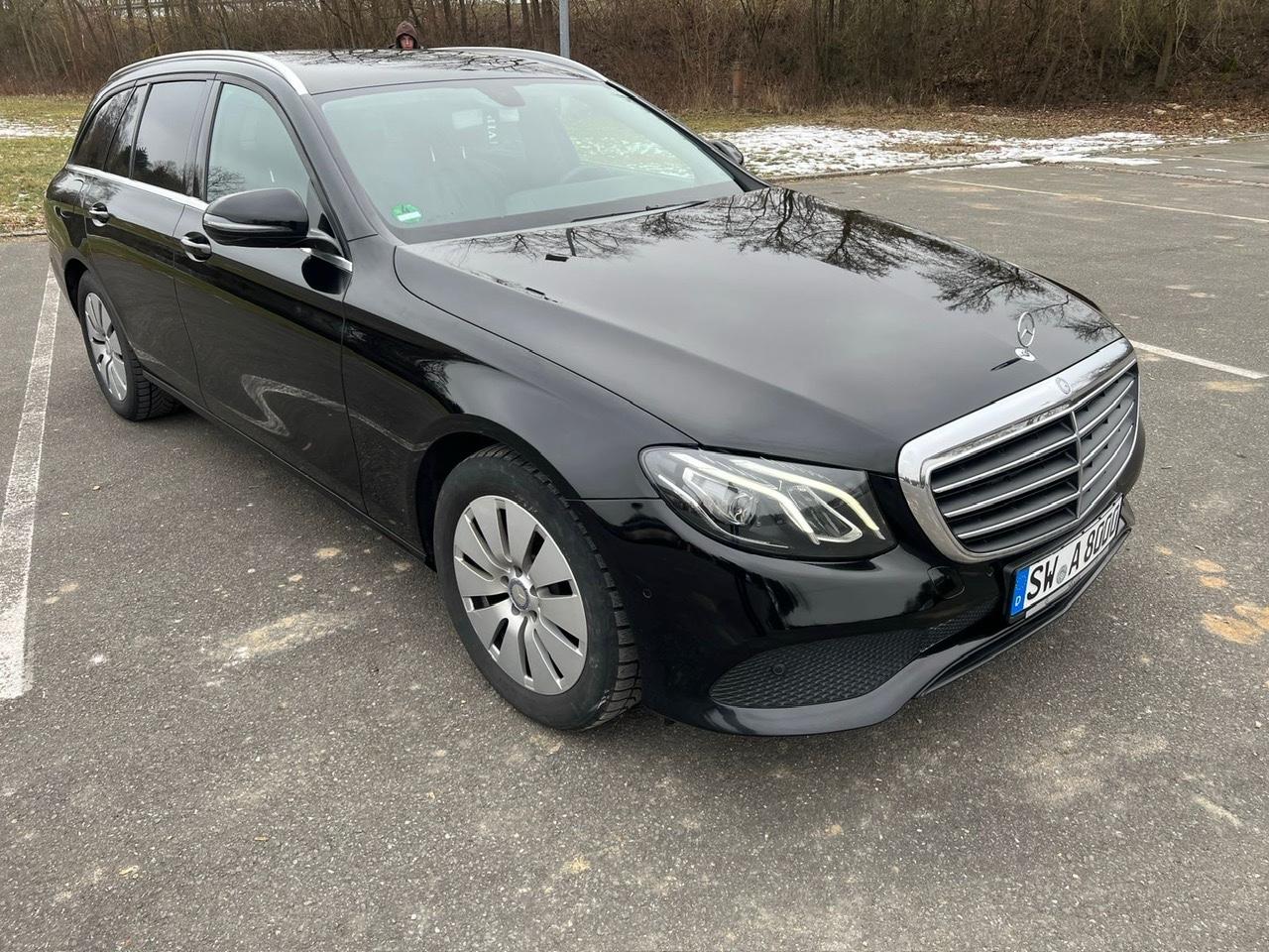 Mercedes-Benz E 220 E T-Modell E 220 d