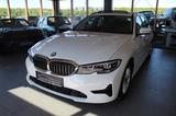 BMW 320 d touring Advantage*NAVI*LED*PANO* - BMW 3er Reihe mit Diesel-Antrieb: Kombi