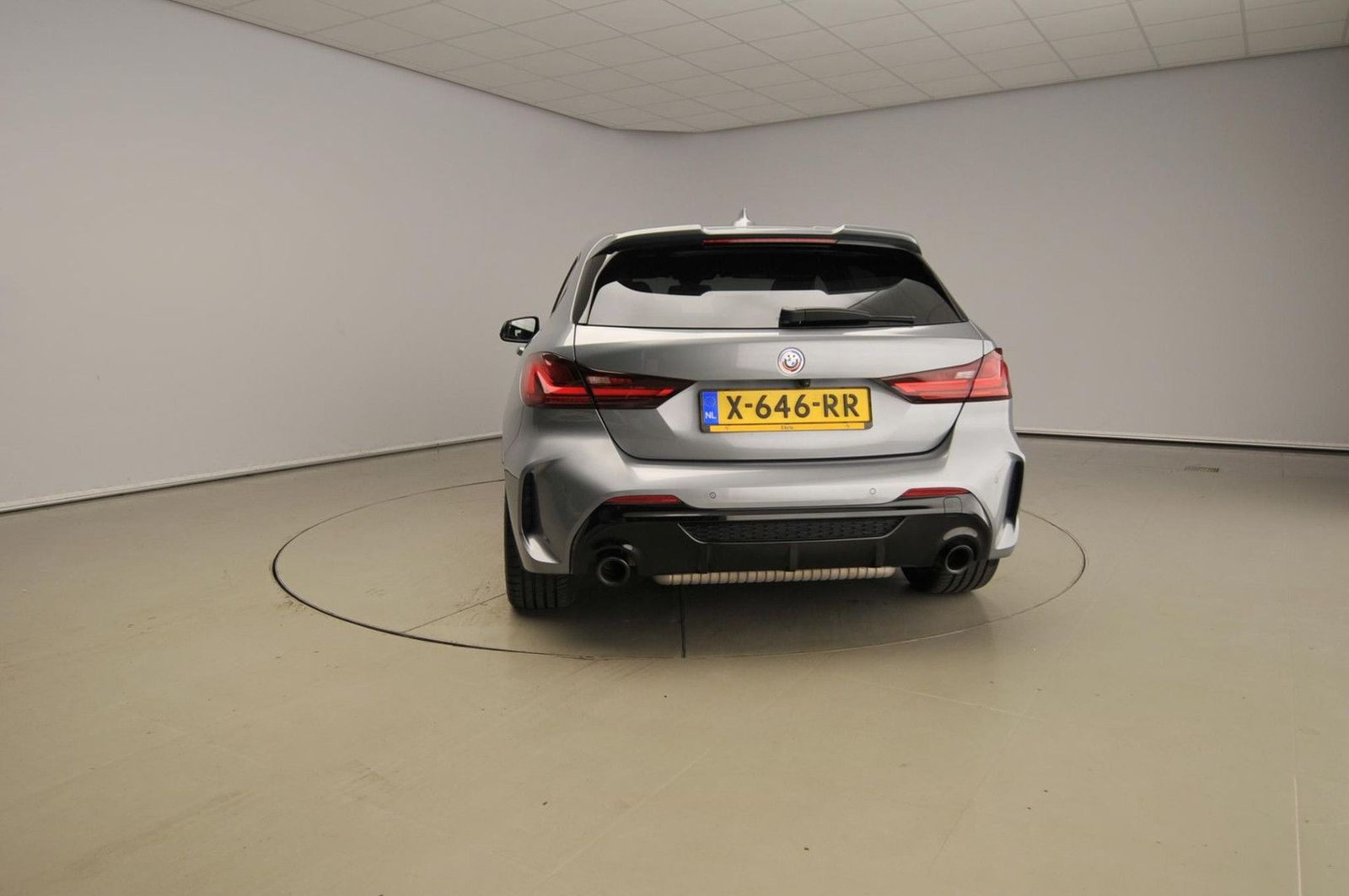 BMW M135i 1 Serie 5-türig xDrive | LED | Leder | HUD imagem 3