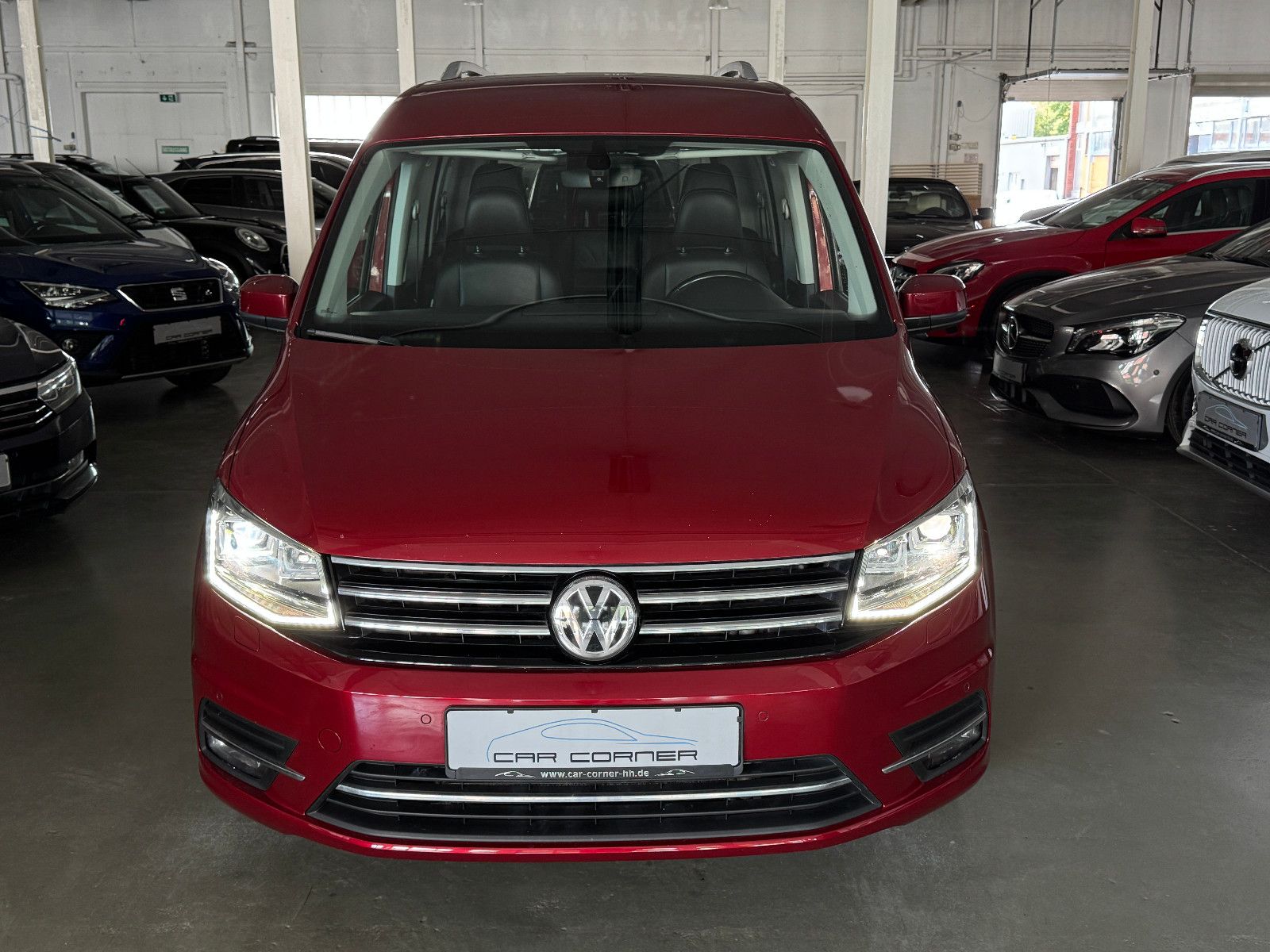 Fahrzeugabbildung Volkswagen CADDY MAXI 1.4 TGI HIGHLINE SPORTPAKET ACC VOLL