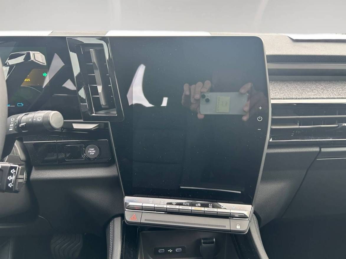 Fahrzeugabbildung Renault Austral Techno Full Hybrid E-Tech 200