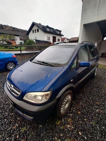 Opel Zafira 1.8  Elegance Mulitf.-Lenkr. Klima 8-fach