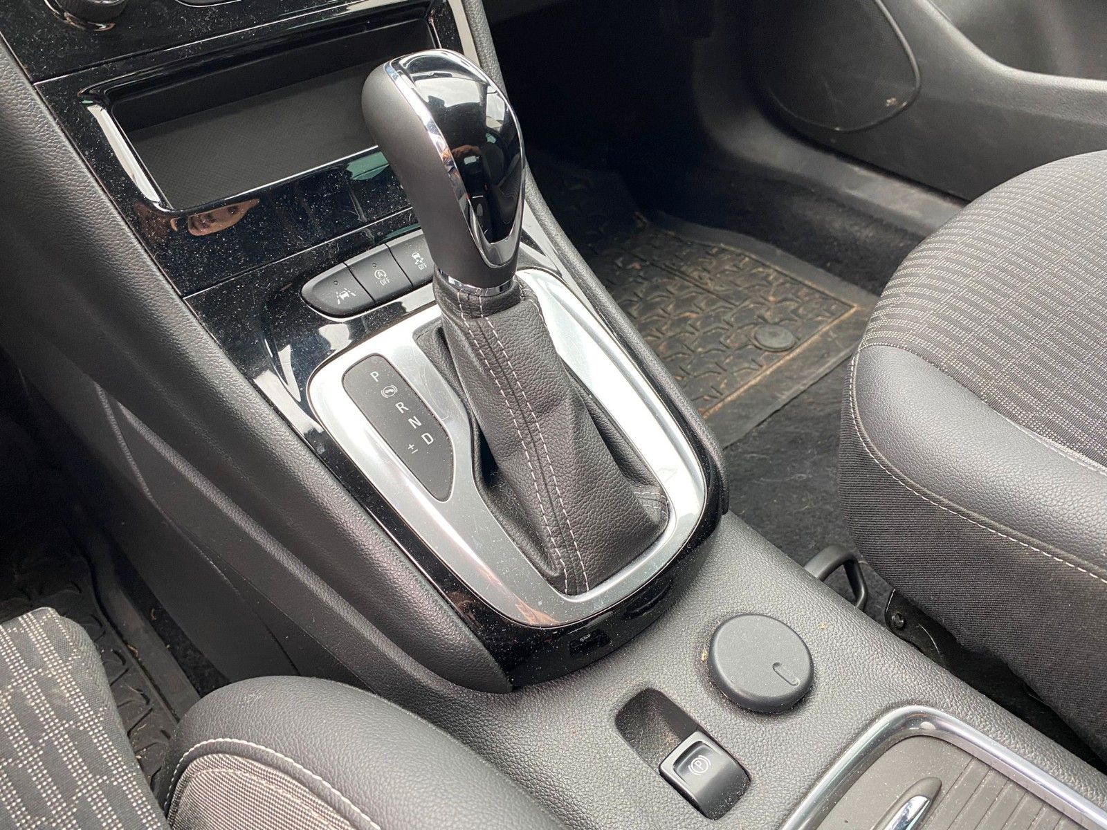 Fahrzeugabbildung Opel Astra K ST 1.5D ELEGANCE NAVI/LED/KAMERA/SH/DAB+